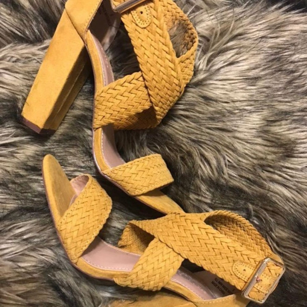 Yellow heels 6